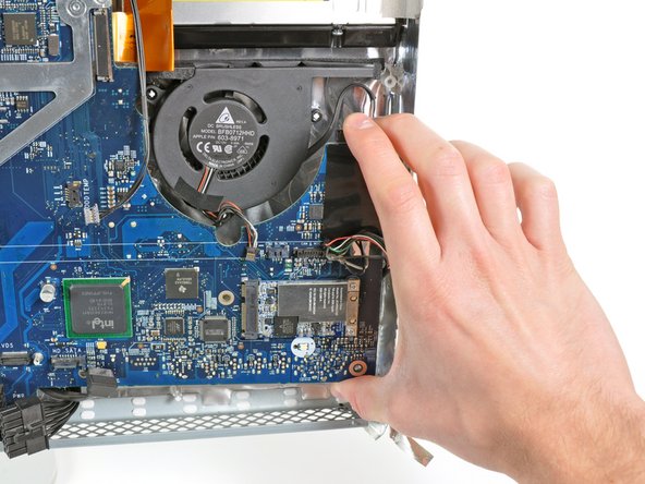 iMac Intel 24" EMC 2111 GPU Assembly Replacement: step 33, image 1 of 2