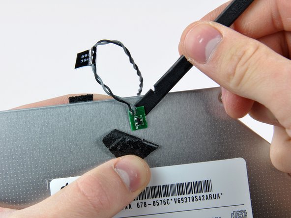 iMac Intel 21.5" EMC 2308 Optical Drive Replacement: step 17, image 2 of 2