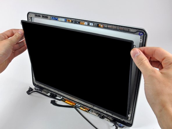 MacBook Pro 13" Unibody Mid 2010 LCD Replacement: step 30, image 1 of 1