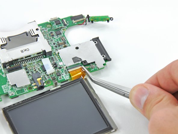 Nintendo 3DS Lower Display Assembly Replacement: step 23, image 3 of 3