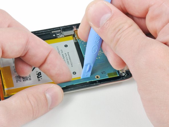 iPod Touch 4th Generation Front-Facing Camera Replacement: step 11, image 1 of 2