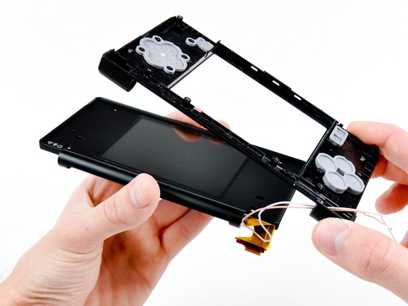 Nintendo DSi Upper LCD/Speakers Replacement: step 23, image 3 of 3