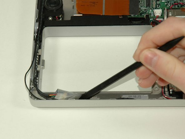 PowerBook G4 Aluminum 15" 1.5-1.67 GHz Bluetooth Replacement: step 11, image 1 of 1