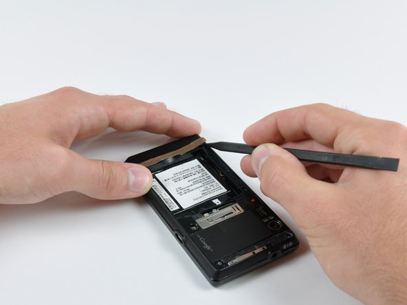 Motorola Droid Camera Assembly Replacement: step 4, image 1 of 2