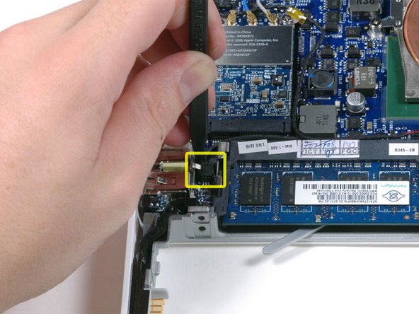 MacBook Core 2 Duo Display Data Cable Replacement: step 27, image 1 of 1