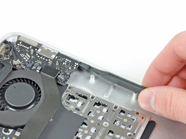 MacBook Air 13" Late 2010 Microphone Replacement: step 10, image 1 of 2