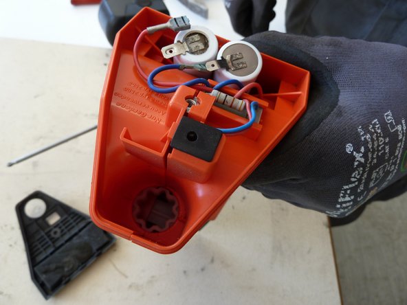 Lawn Edge Trimmer, Lawn Edge Trimmer: step 1, image 3 of 3