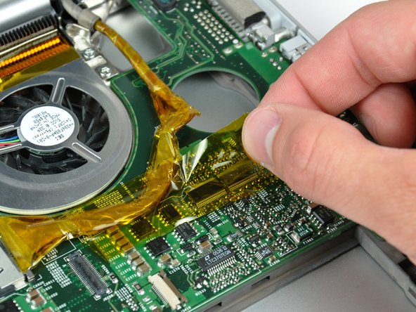 PowerBook G4 Aluminum 17" 1.67 GHz (High-Res) Logic Board Replacement: step 39, image 1 of 1