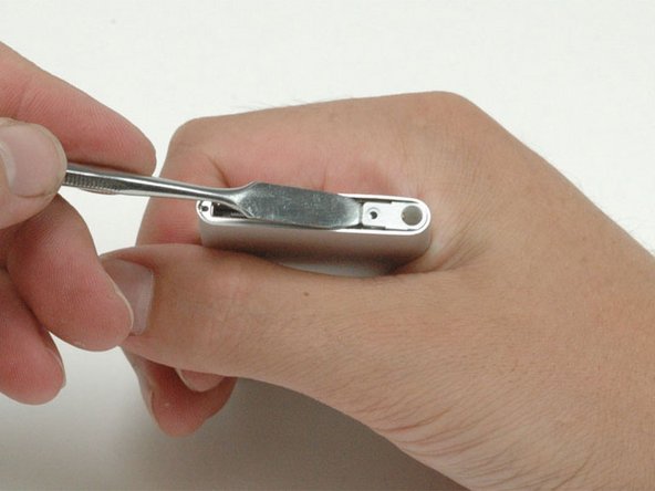 iPod Nano 2nd Generation Logic Board Replacement: step 5, image 1 of 1