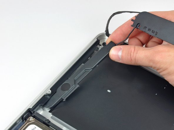 MacBook Pro 13" Unibody Mid 2010 Subwoofer & Right Speaker Replacement: step 14, image 1 of 1