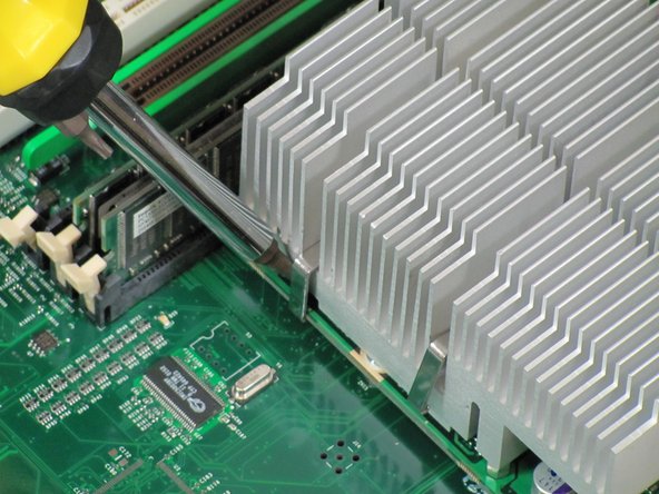 Power Mac G4 Quicksilver Central Processing Unit Replacement: step 10, image 2 of 2