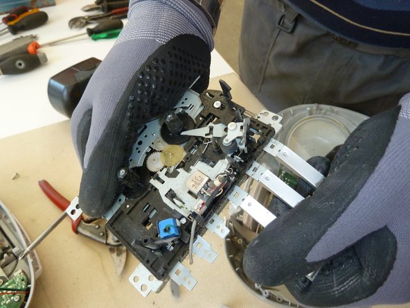 Radio CD Recorder: step 9, image 3 of 3