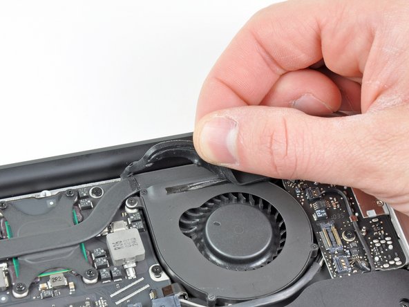 MacBook Air 13" Late 2010 Logic Board Replacement: step 7, image 1 of 1