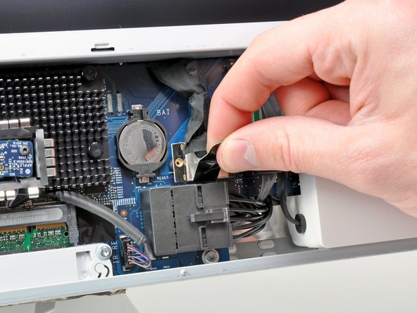 iMac Intel 24" EMC 2111 CPU Fan Replacement: step 9, image 1 of 1