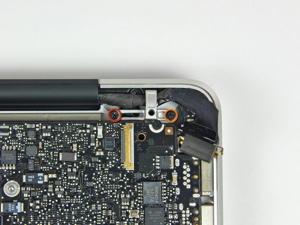 MacBook Pro 13" Unibody Mid 2010 Clutch Cover Replacement: step 9, image 1 of 2