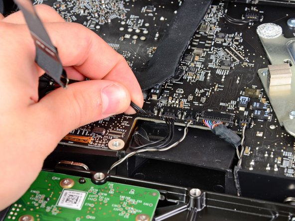 iMac Intel 21.5" EMC 2428 Hard Drive Fan Replacement: step 13, image 2 of 2