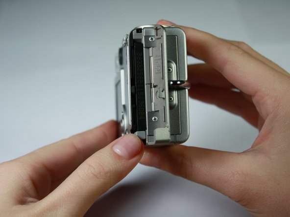 Canon Powershot S410 Memory Card Replacement: step 5, image 1 of 1