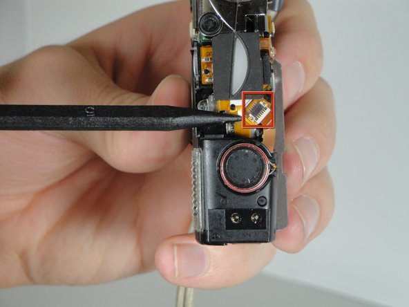 Disassembling Canon PowerShot SD800 IS Lens Assembly: step 13, image 1 of 1