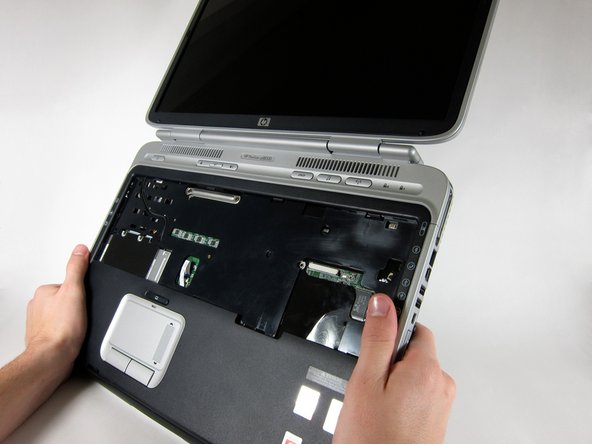 HP Pavilion zd8000 Screen Replacement: step 10, image 1 of 1