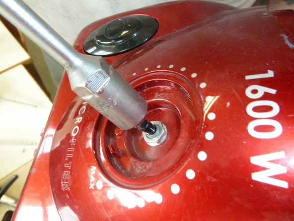 Vacuum Cleaner: step 10, image 1 of 1