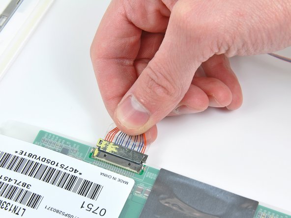 MacBook Core Duo Display Data Cable Replacement: step 54, image 1 of 1
