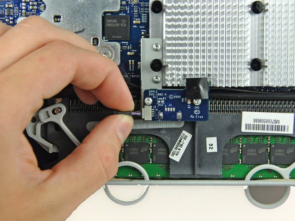 iMac G5 20" Model A1145 Heat Sinks Replacement: step 19, image 1 of 1