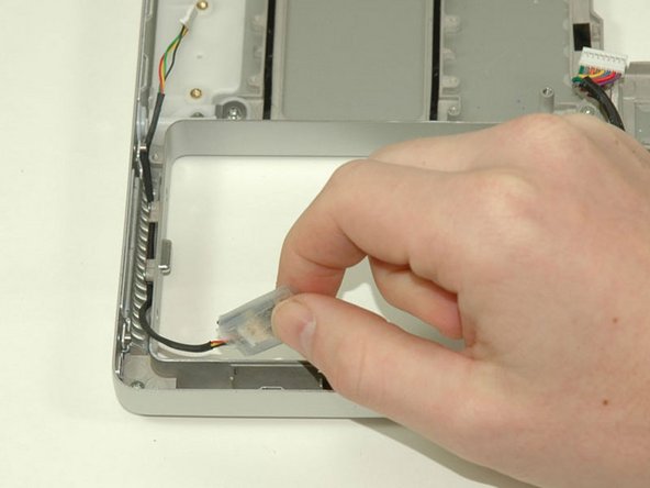 PowerBook G4 Aluminum 15" 1.5-1.67 GHz Lower Case Replacement: step 48, image 1 of 1