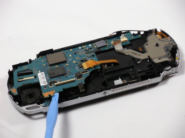 PSP 2000 Audio Jack Replacement: step 13, image 1 of 3