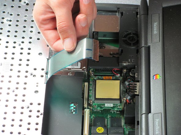 Macintosh PowerBook 1400 Series RAM Replacement: step 18, image 1 of 1