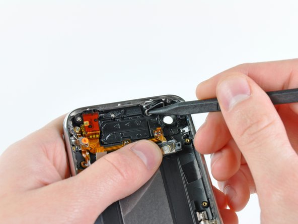 iPhone 3GS Power Button Replacement: step 18, image 1 of 1