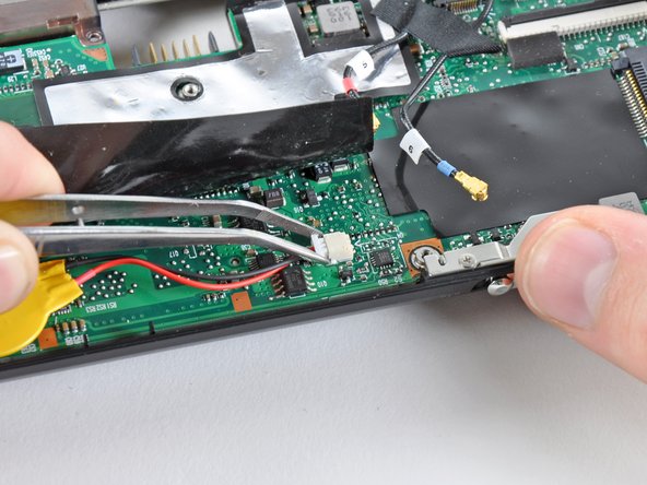 HP Mini 1000 Lower Case Replacement: step 31, image 1 of 2