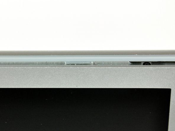 PowerBook G4 Aluminum 15" 1-1.5 GHz Display Data Cable Replacement: step 29, image 1 of 2