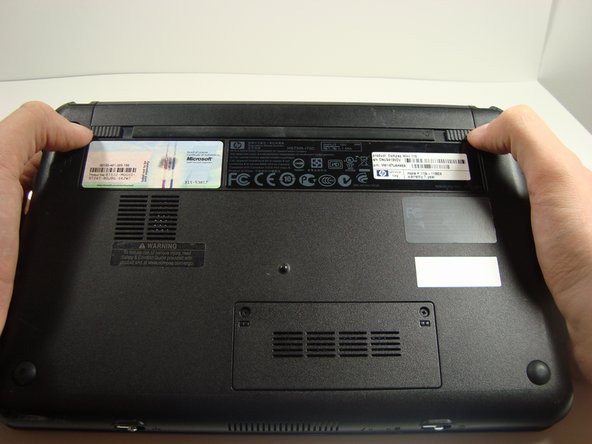 Disassembling Compaq Mini 110 Screen, Disassembling Compaq Mini 110 Screen: step 1, image 2 of 2