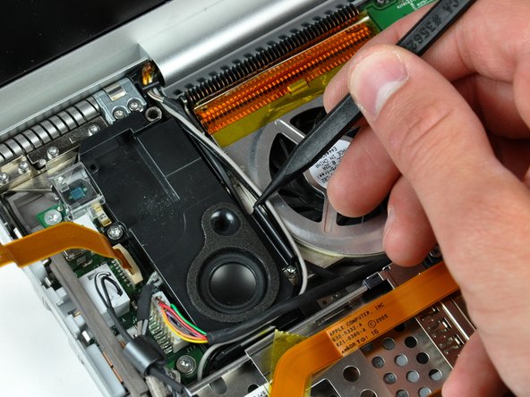 PowerBook G4 Aluminum 17" 1.67 GHz (High-Res) Lower Case Replacement: step 16, image 2 of 2