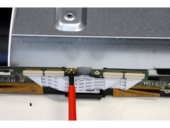 Telefunken T39EX1425 TV set, Removal of Liquid Crystal Display (LCD): step 5, image 1 of 2