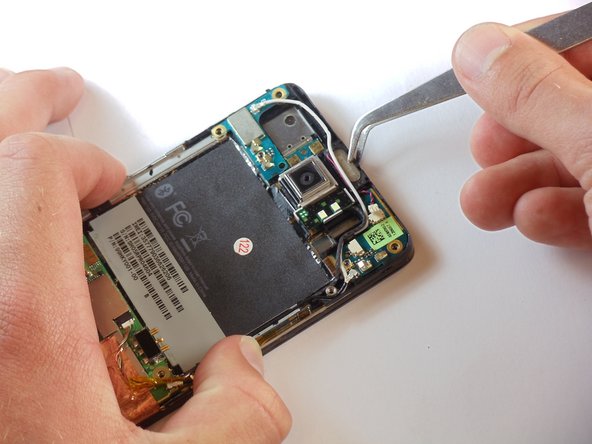 HTC HD2 Earpiece Speaker Replacement: step 5, image 1 of 3