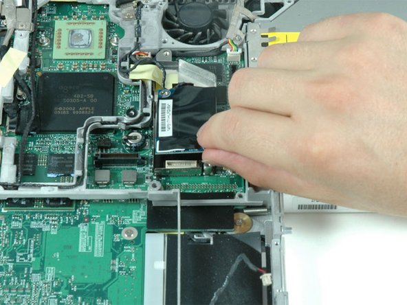 PowerBook G4 Aluminum 12" 1-1.5 GHz Bluetooth Replacement: step 36, image 1 of 1