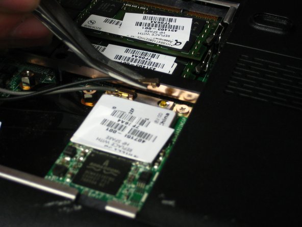 HP Pavilion dv6000 Wireless Card Replacement: step 2, image 2 of 2