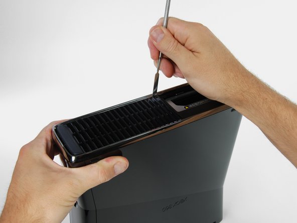 Xbox 360 S Optical Drive Replacement: step 15, image 1 of 2