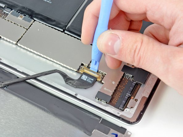 iPad 2 CDMA Battery Replacement: step 42, image 2 of 3