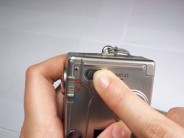 Canon PowerShot S230 Memory Card Replacement, Canon PowerShot S230 Memory Card Replacement: step 1, image 2 of 3