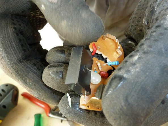 Electric Jigsaw: step 13, image 1 of 2