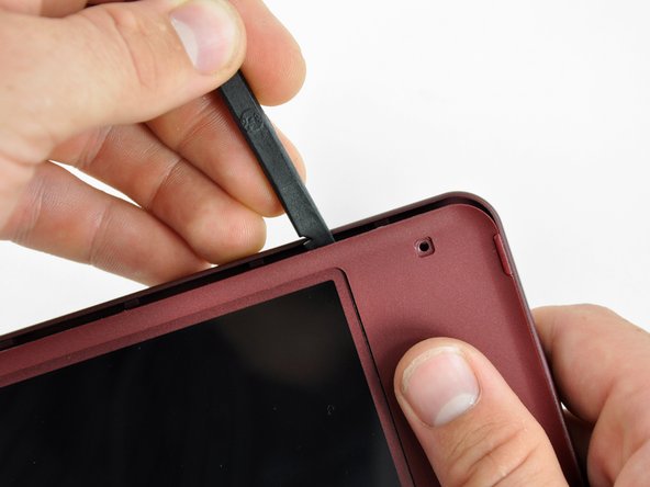 Nintendo DSi XL Upper Screen Replacement: step 4, image 2 of 2