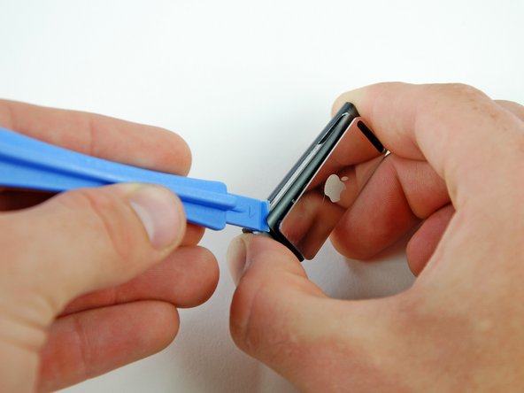 iPod Shuffle 3rd Generation Logic Board Replacement: step 3, image 1 of 1