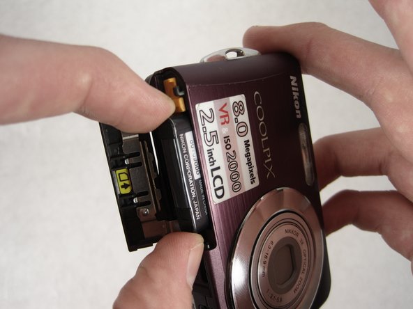 Nikon Coolpix S210 Battery Replacement: step 2, image 2 of 2
