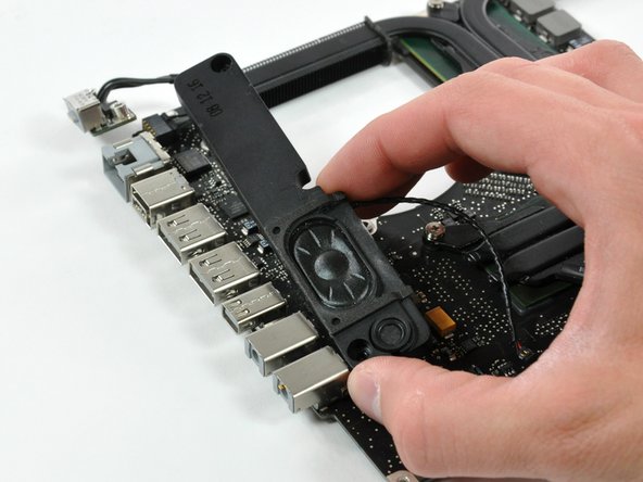 MacBook Pro 15" Unibody Late 2008 and Early 2009 Left Speaker Replacement: step 30, image 1 of 2