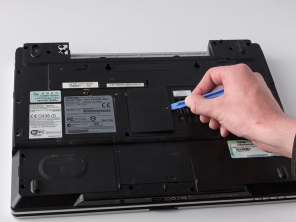 Toshiba Satellite M45 Speakers Replacement: step 2, image 2 of 3