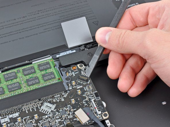 MacBook Pro 17" Unibody Subwoofer & Right Speaker Replacement: step 13, image 1 of 1