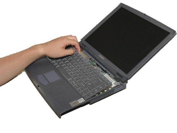 Sony VAIO PCG-933A Thermal Paste Replacement: step 7, image 2 of 3