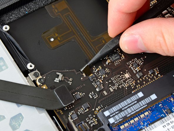 MacBook Pro 15" Unibody Early 2011 Heat Sink Replacement: step 20, image 2 of 2